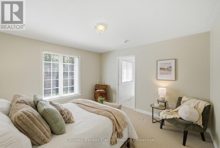 40 - 300 FRANMOR DRIVE, Peterborough (Ashburnham Ward 4), Ontario, K9H7R2
