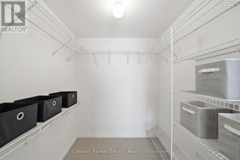 40 - 300 FRANMOR DRIVE, Peterborough (Ashburnham Ward 4), Ontario, K9H7R2
