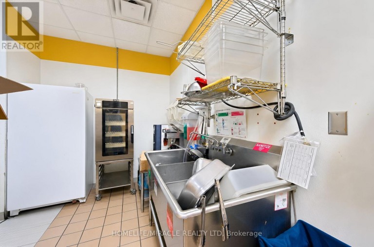 10025 HURONTARIO STREET, Brampton (Heart Lake West), Ontario, L6Z0E6
