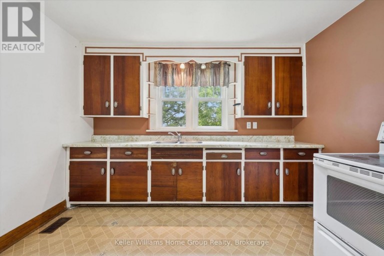 20 WATER STREET W, Centre Wellington (Elora/Salem), Ontario, N0B1S0