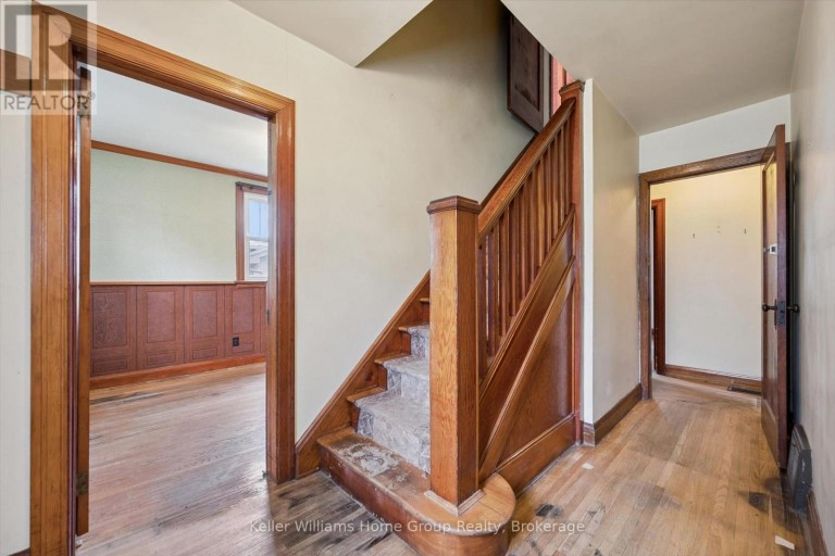 20 WATER STREET W, Centre Wellington (Elora/Salem), Ontario, N0B1S0