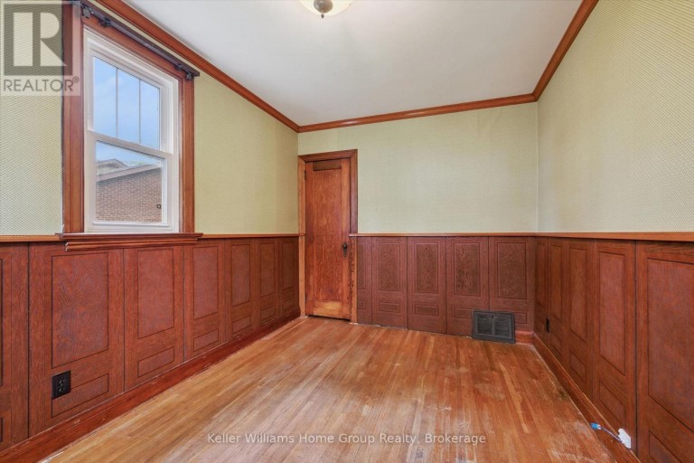 20 WATER STREET W, Centre Wellington (Elora/Salem), Ontario, N0B1S0