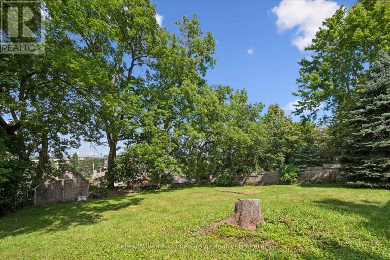 20 WATER STREET W, Centre Wellington (Elora/Salem), Ontario, N0B1S0