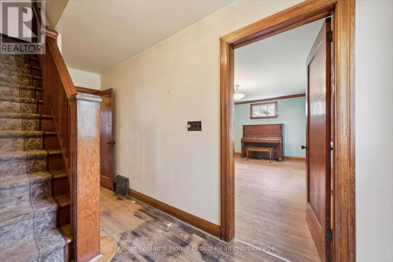 20 WATER STREET W, Centre Wellington (Elora/Salem), Ontario, N0B1S0
