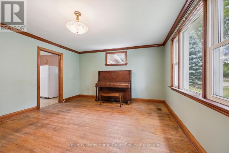 20 WATER STREET W, Centre Wellington (Elora/Salem), Ontario, N0B1S0