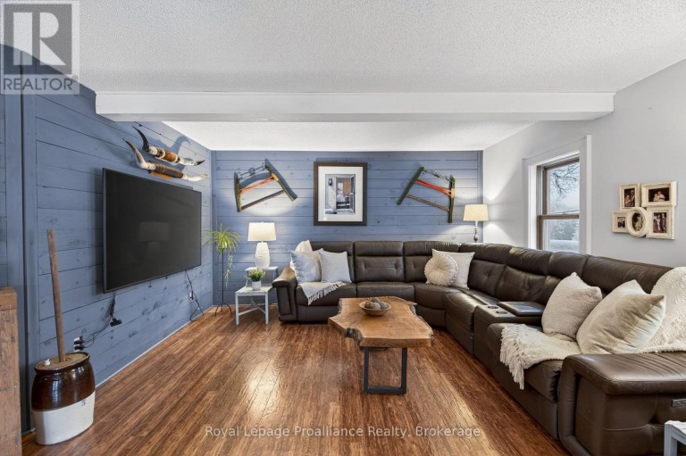 7802 PICCADILLY ROAD, Frontenac (Frontenac Centre), Ontario, K0H1T0