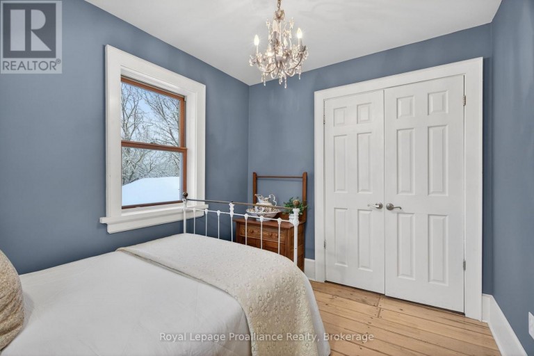 7802 PICCADILLY ROAD, Frontenac (Frontenac Centre), Ontario, K0H1T0
