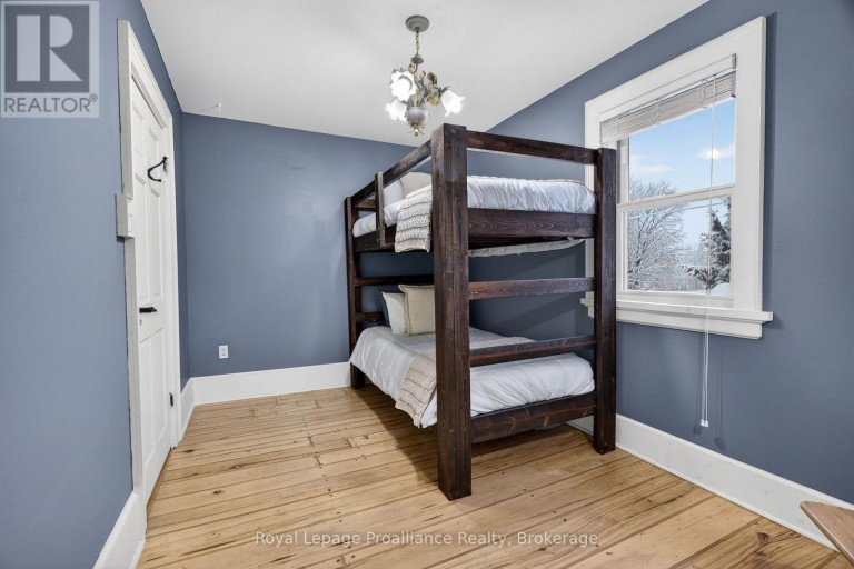 7802 PICCADILLY ROAD, Frontenac (Frontenac Centre), Ontario, K0H1T0