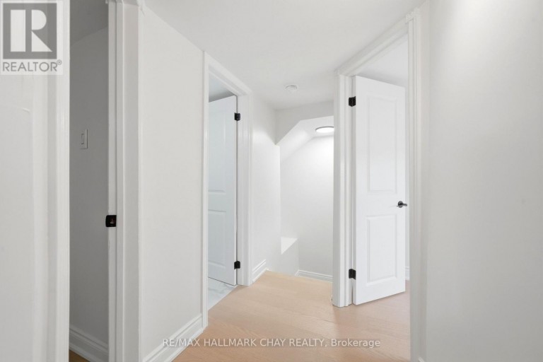 8410 11 HIGHWAY, Severn (Ardtrea), Ontario, L3V6H3