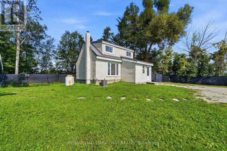 8410 11 HIGHWAY, Severn (Ardtrea), Ontario, L3V6H3