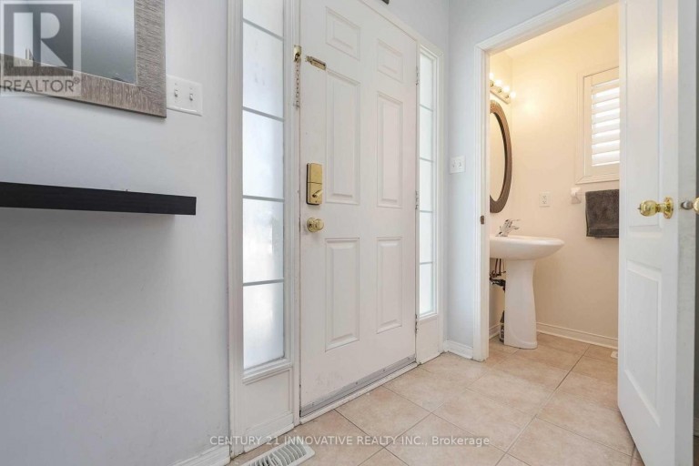 97 HOLLINGSWORTH CIRCLE, Brampton (Fletcher's Meadow), Ontario, L7A0J5