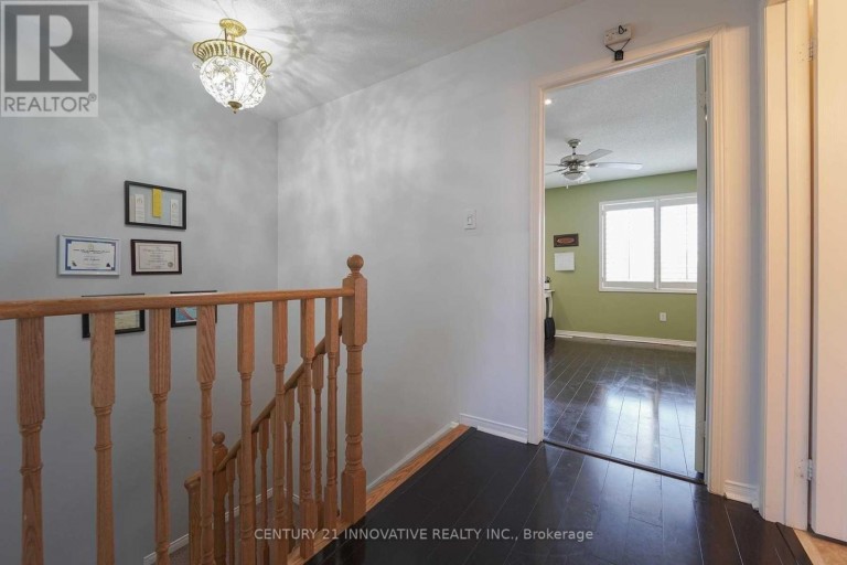 97 HOLLINGSWORTH CIRCLE, Brampton (Fletcher's Meadow), Ontario, L7A0J5