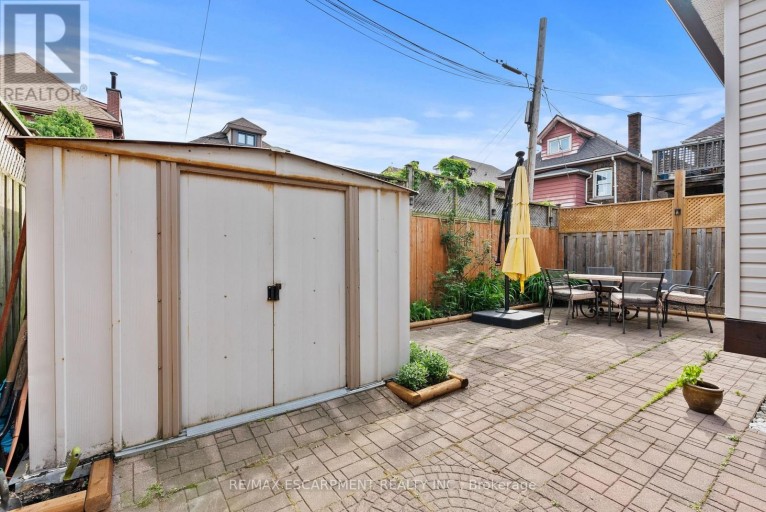 260 STINSON CRESCENT, Hamilton (St. Clair), Ontario, L8N1T7