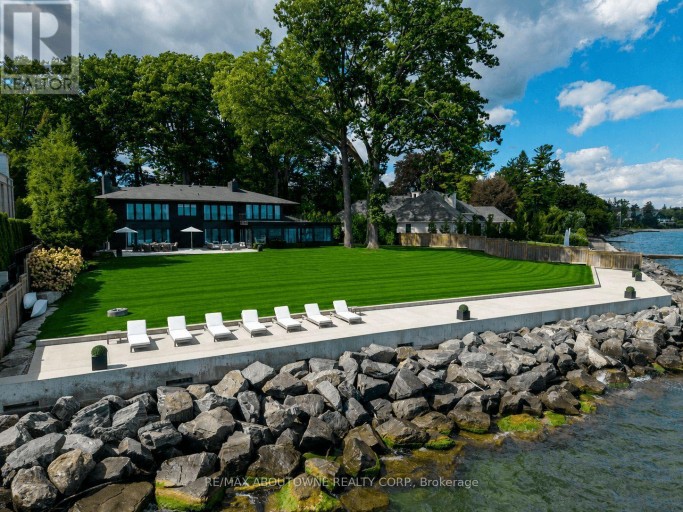 3 ENNISCLARE DRIVE E, Oakville (MO Morrison), Ontario, L6J4N3