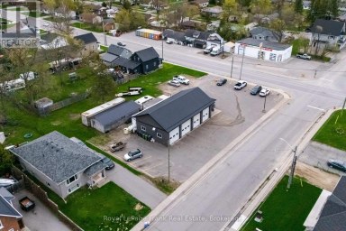 118 QUEEN STREET Kawartha Lakes (Lindsay) Ontario photo 2