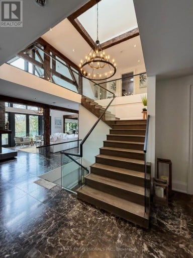 23 RIVERSIDE CRESCENT, Toronto (High Park-Swansea), Ontario, M6S1B5