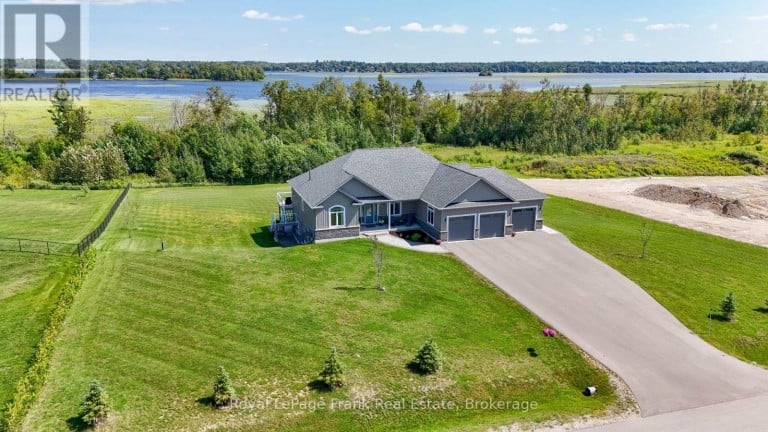 43 LAKEVIEW CRESCENT, Kawartha Lakes (Bobcaygeon), Ontario, K0M1A0