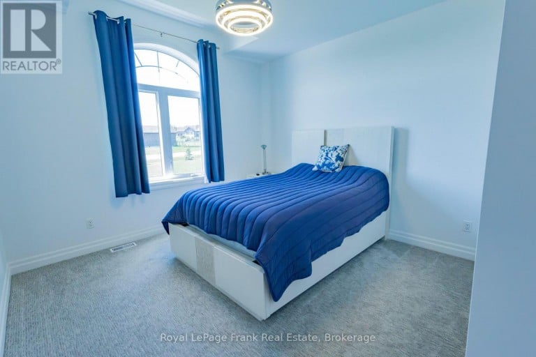 43 LAKEVIEW CRESCENT, Kawartha Lakes (Bobcaygeon), Ontario, K0M1A0