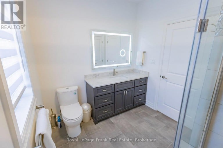 43 LAKEVIEW CRESCENT, Kawartha Lakes (Bobcaygeon), Ontario, K0M1A0