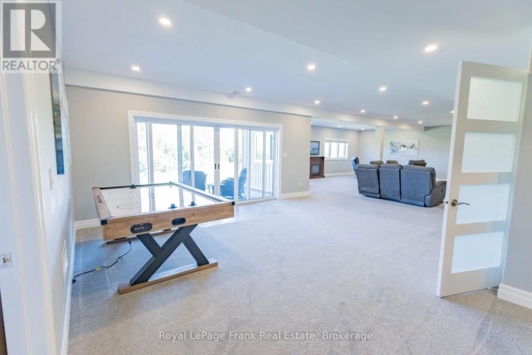 43 LAKEVIEW CRESCENT, Kawartha Lakes (Bobcaygeon), Ontario, K0M1A0