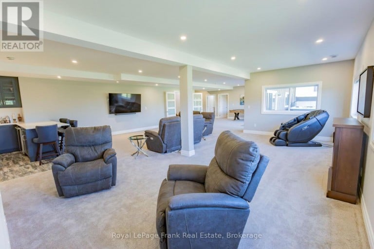 43 LAKEVIEW CRESCENT, Kawartha Lakes (Bobcaygeon), Ontario, K0M1A0