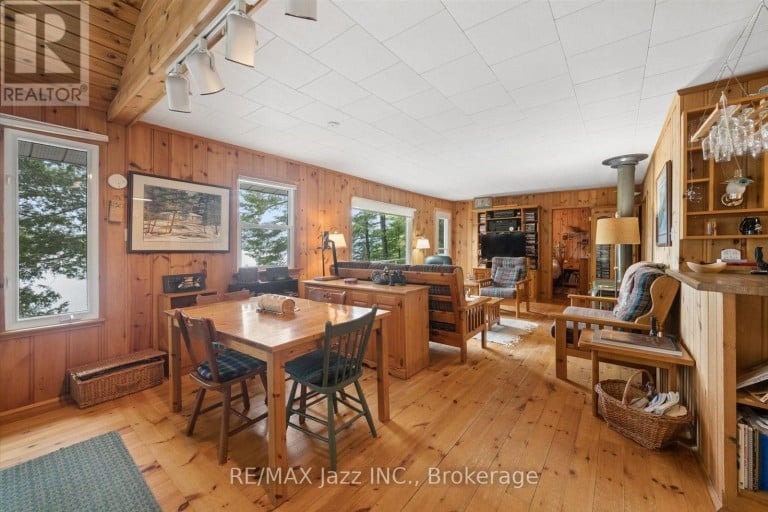 1022 TWO DOGS LANE, Algonquin Highlands (Stanhope), Ontario, K0M1J2