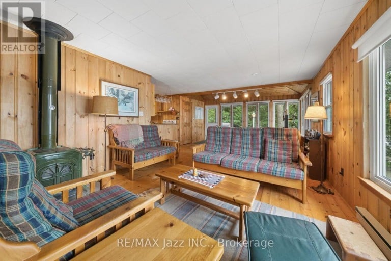 1022 TWO DOGS LANE, Algonquin Highlands (Stanhope), Ontario, K0M1J2