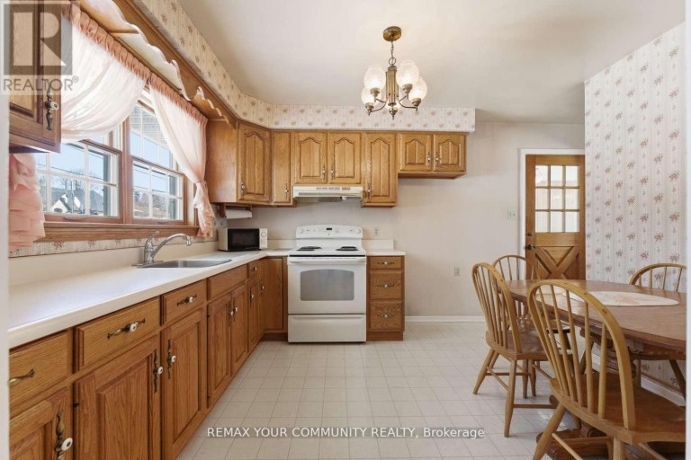 29 PATRICIA DRIVE, King (King City), Ontario, L7B1H5