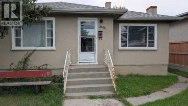 3414 Centre Street NE Calgary Alberta photo 4