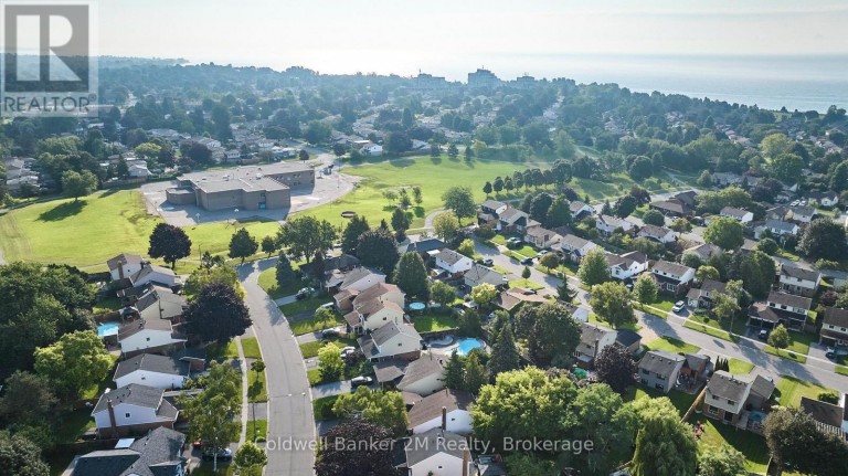 41 PANTER CRESCENT, Ajax (South West), Ontario, L1S3T4