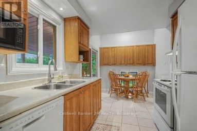 41 PANTER CRESCENT Ajax (South West) Ontario photo 9