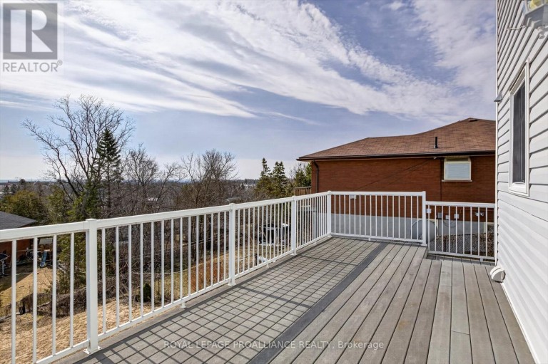 1539 CHERRYHILL ROAD, Peterborough (Monaghan Ward 2), Ontario, K9K1A7