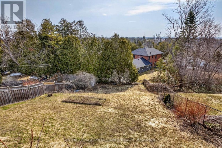 1539 CHERRYHILL ROAD, Peterborough (Monaghan Ward 2), Ontario, K9K1A7