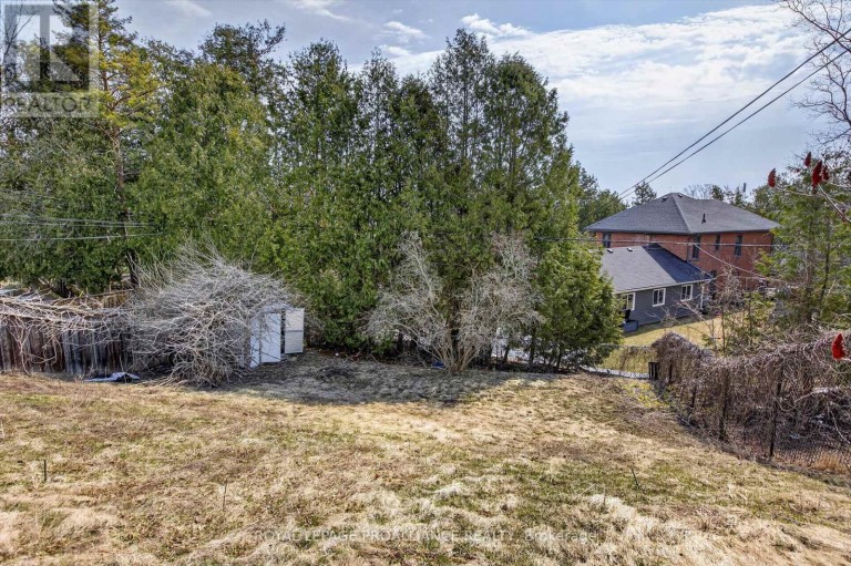1539 CHERRYHILL ROAD, Peterborough (Monaghan Ward 2), Ontario, K9K1A7