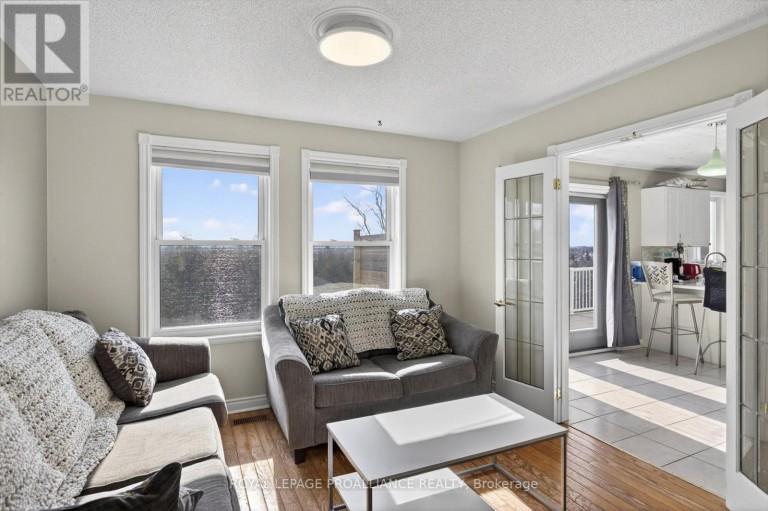1539 CHERRYHILL ROAD, Peterborough (Monaghan Ward 2), Ontario, K9K1A7