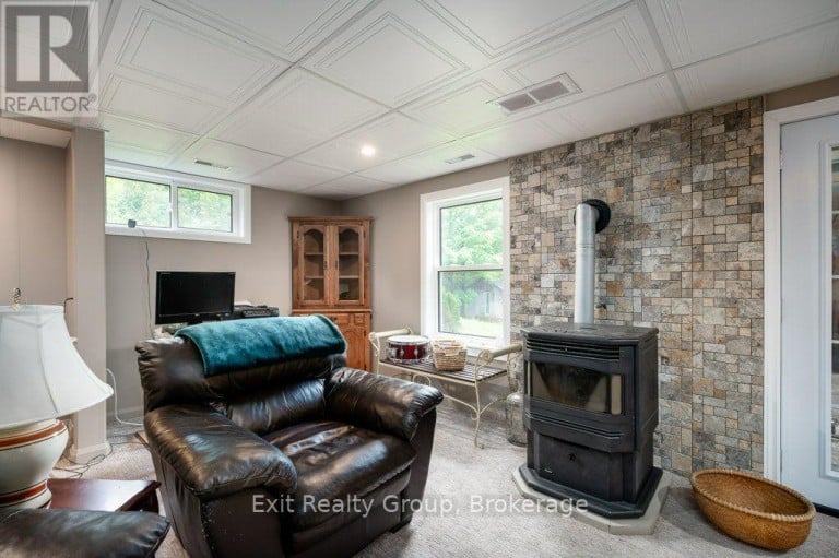 64A OLIVER ROAD, Addington Highlands (Addington Highlands), Ontario, K0H1Z0
