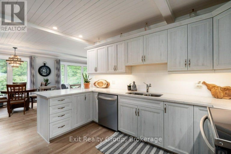 64A OLIVER ROAD, Addington Highlands (Addington Highlands), Ontario, K0H1Z0