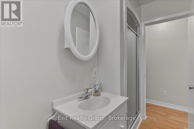 33 WILLOW POINT ROAD, Brighton, Ontario, K0K1H0