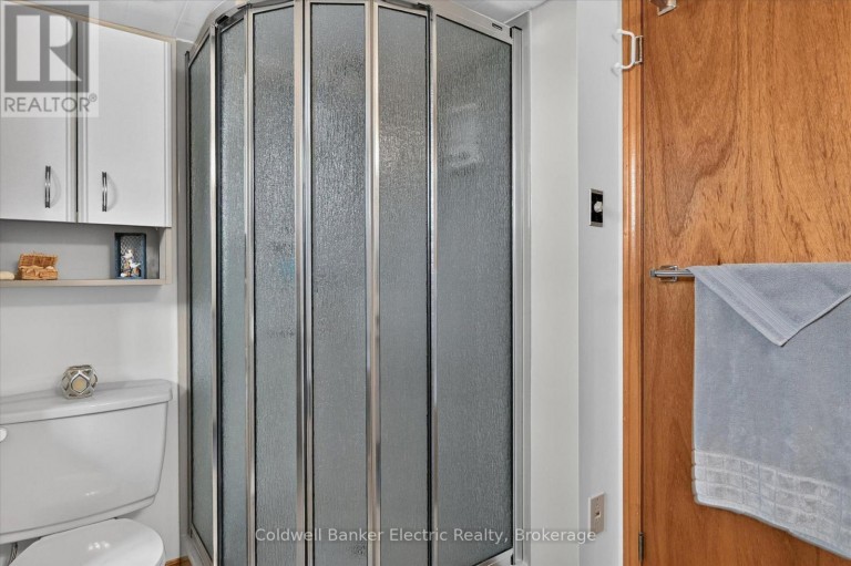 948 SMITHSIDE COURT, Peterborough (Monaghan Ward 2), Ontario, K9J8E2