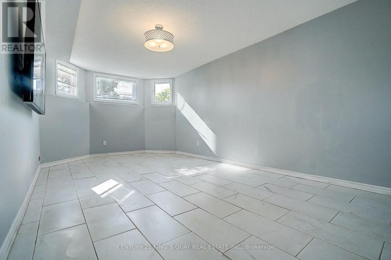 27 WINDY SHORE DRIVE, Georgina (Keswick North), Ontario, L4P1N1