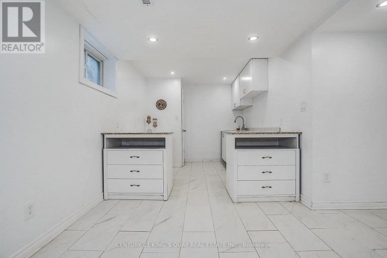 27 WINDY SHORE DRIVE, Georgina (Keswick North), Ontario, L4P1N1