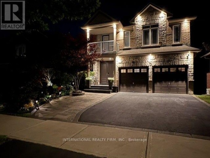 74 REGATTA AVENUE, Richmond Hill (Oak Ridges), Ontario, L4E4R1