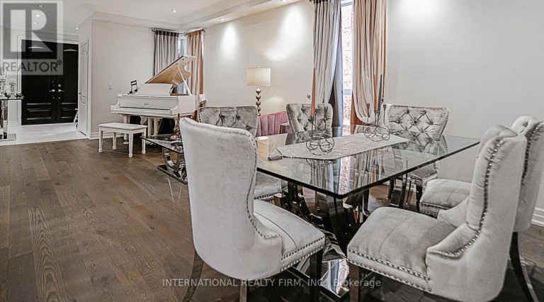 74 REGATTA AVENUE, Richmond Hill (Oak Ridges), Ontario, L4E4R1