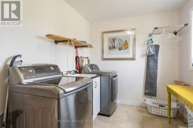 969 AVERY AVENUE Peterborough (Monaghan Ward 2) Ontario photo 27