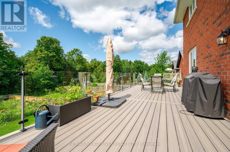 969 AVERY AVENUE, Peterborough (Monaghan Ward 2), Ontario, K9J0G9