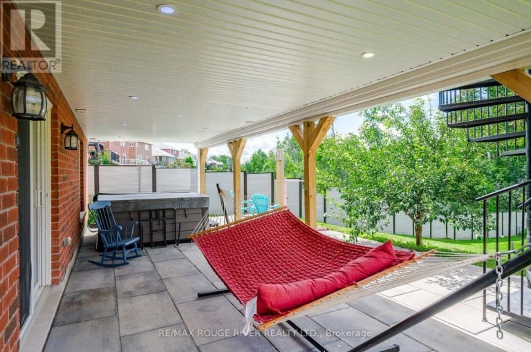 969 AVERY AVENUE, Peterborough (Monaghan Ward 2), Ontario, K9J0G9