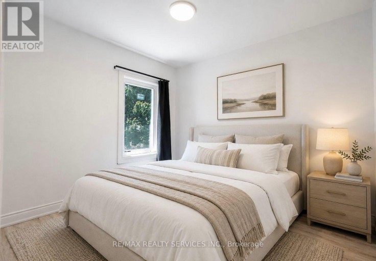 20 SOMERSET AVENUE, Hamilton (Gibson), Ontario, L8L2L5