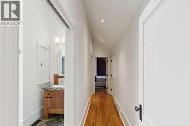2703 Carleton Street SW Calgary Alberta photo 34