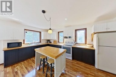 77504 MELENA DRIVE Bluewater (Bayfield) Ontario photo 14