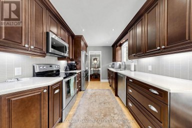 135 SENATOR REESOR'S DRIVE Markham (Sherwood-Amberglen) Ontario photo 8